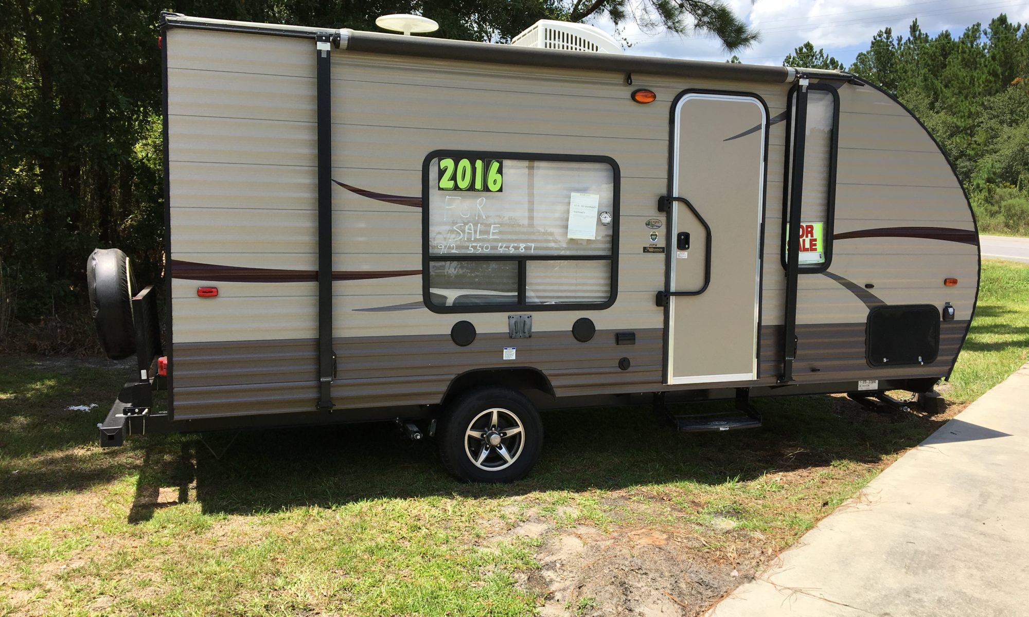 2016 Wolf Pup Camping Trailer